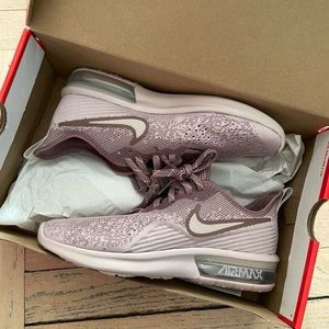Nike Airmax Sequent 4 NEW sz7